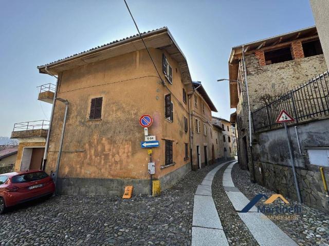 Casa indipendente in vendita a Borgosesia VC