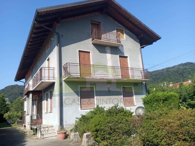 Casa indipendente in vendita a Borgosesia VC