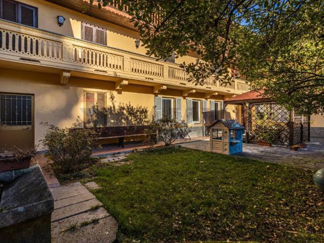 Casa indipendente in vendita a Borgosesia VC