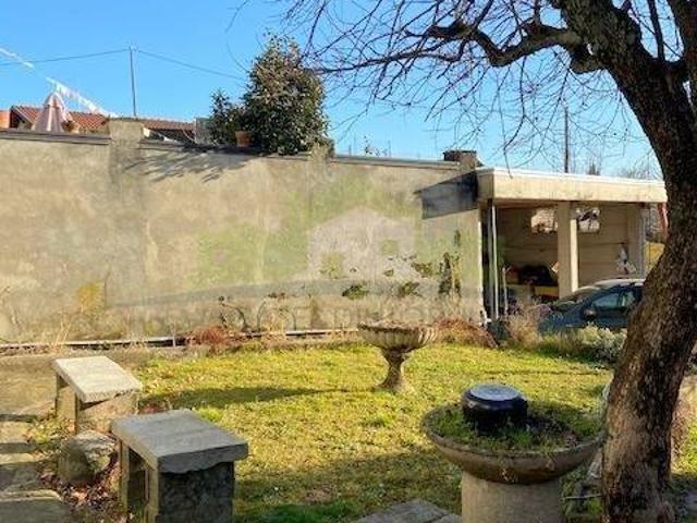 Casa indipendente in vendita a Borgosesia VC