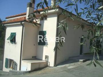 Casa indipendente in vendita a Borghetto di Vara SP