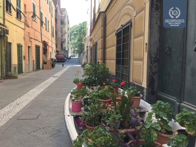 Casa indipendente in vendita a Borghetto Santo Spirito SV