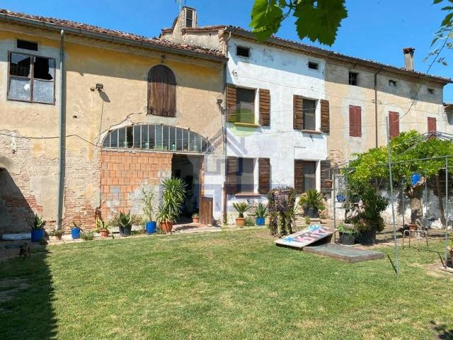 Casa indipendente in vendita a Boretto RE