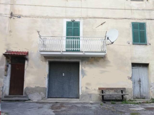 Casa indipendente in vendita a Bormida SV
