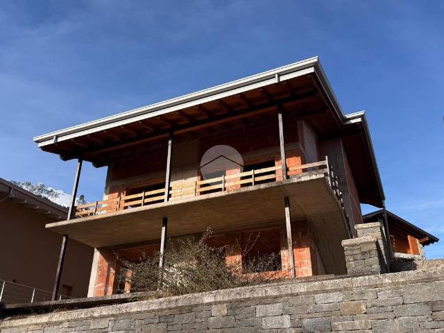 Casa indipendente in vendita a Borno BS