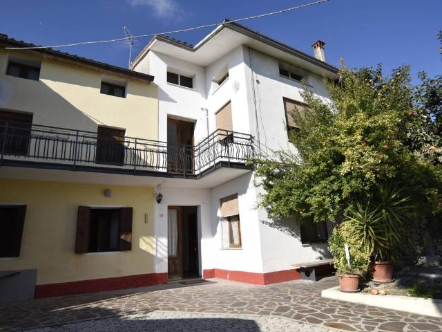 Casa indipendente in vendita a Borso del Grappa TV