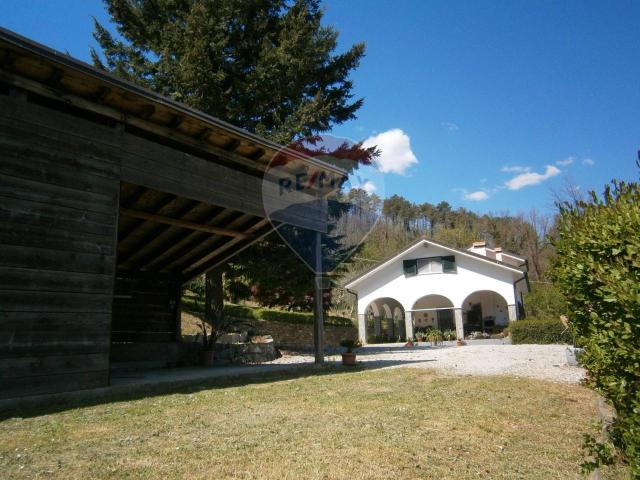 Casa indipendente in vendita a Borzonasca