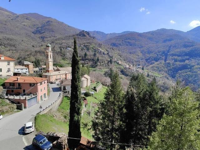 Casa indipendente in vendita a Borzonasca GE