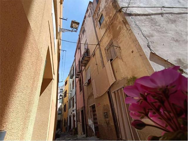 Casa indipendente in vendita a Bosa OR
