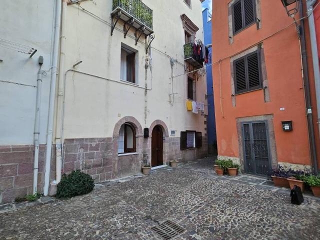 Casa indipendente in vendita a Bosa OR