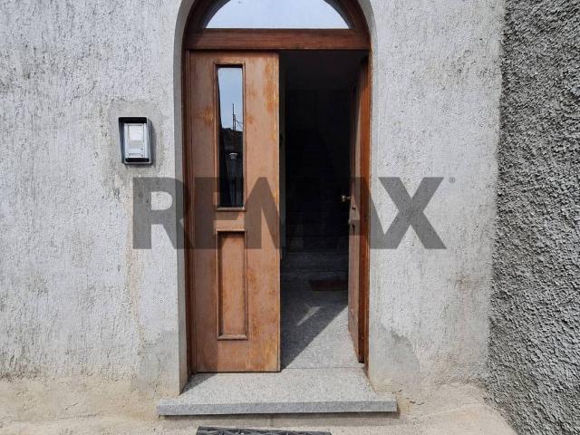 Casa indipendente in vendita a Bosisio Parini LC