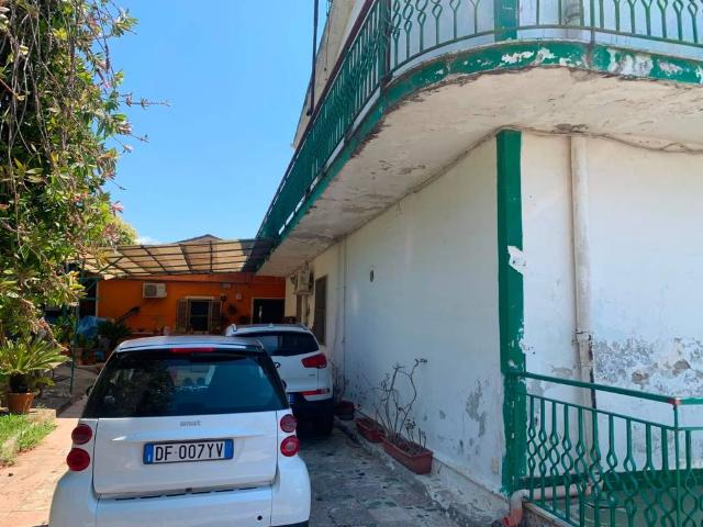 Casa indipendente in vendita a Battipaglia SA