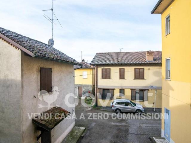 Casa indipendente in vendita a Battuda PV