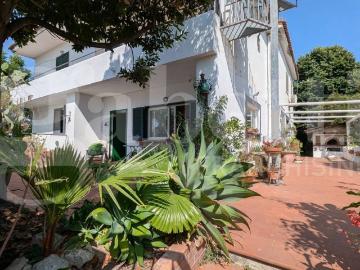 Casa indipendente in vendita a Bacoli NA