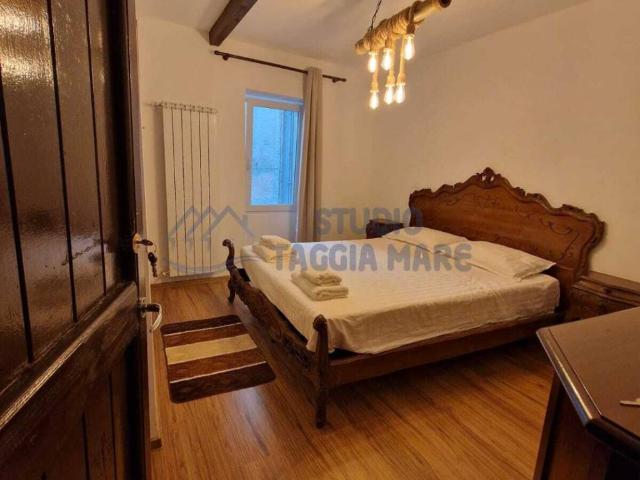 Casa indipendente in vendita a Badalucco IM