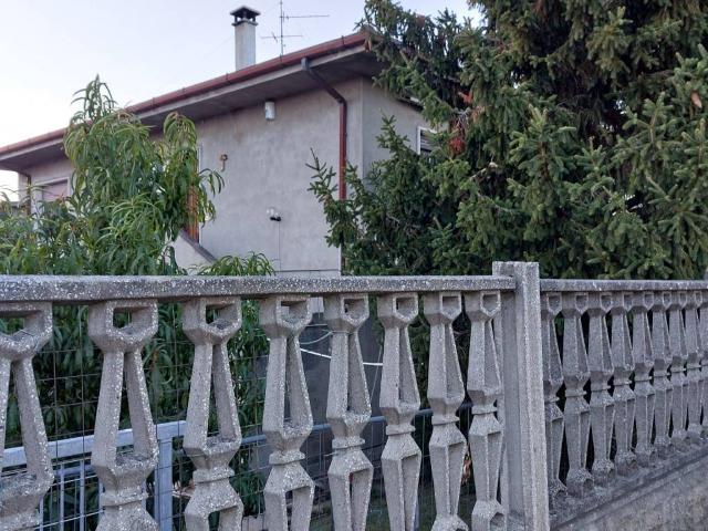 Casa indipendente in vendita a Badia Polesine RO
