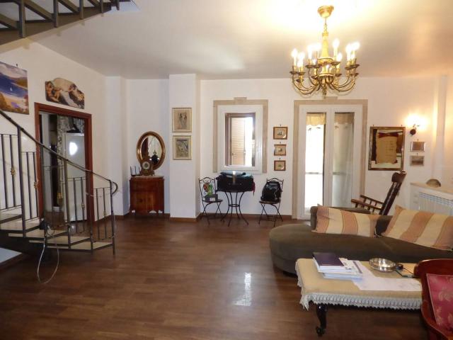 Casa indipendente in vendita a Bagheria