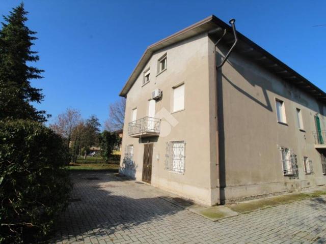 Casa indipendente in vendita a Bagnolo in Piano RE