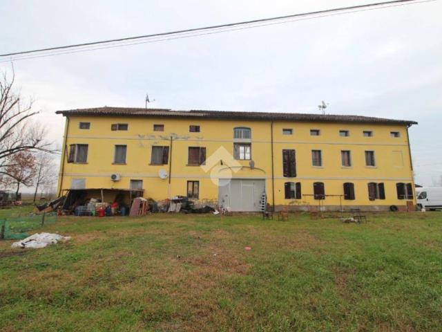 Casa indipendente in vendita a Bagnolo in Piano RE