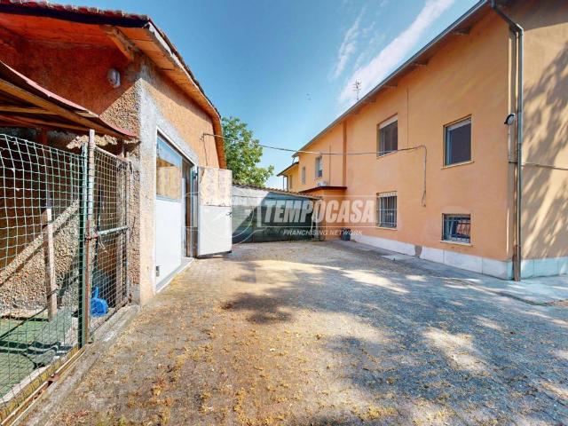 Casa indipendente in vendita a Bagnolo in Piano RE