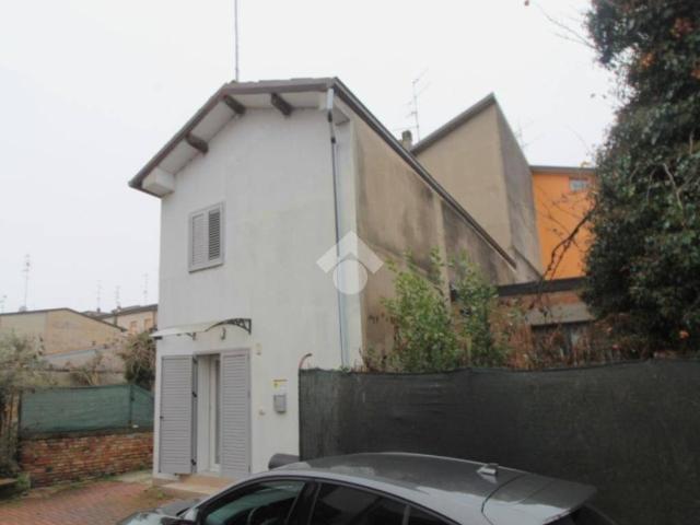 Casa indipendente in vendita a Bagnolo in Piano RE