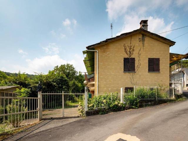 Casa indipendente in vendita a Bagnolo Piemonte CN