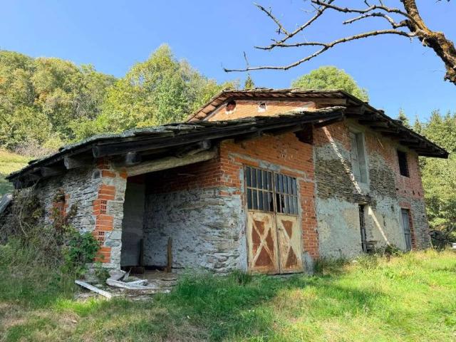 Casa indipendente in vendita a Bagnolo Piemonte CN