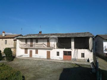 Casa indipendente in vendita a Bagnolo Piemonte CN