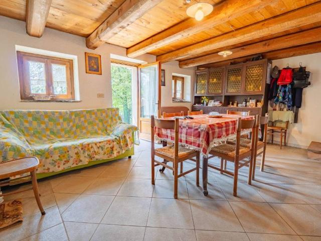 Casa indipendente in vendita a Bagnolo Piemonte CN