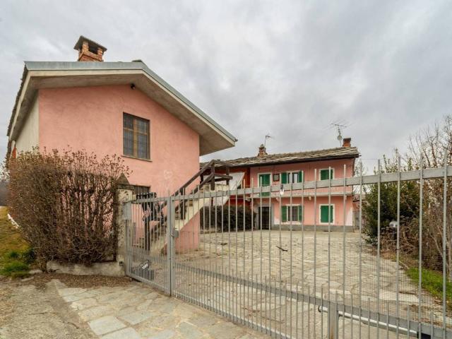 Casa indipendente in vendita a Bagnolo Piemonte CN