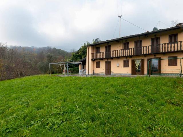 Casa indipendente in vendita a Bagnolo Piemonte CN