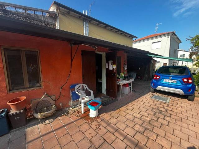 Casa indipendente in vendita a Bagnolo San Vito MN