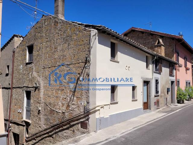 Casa indipendente in vendita a Bagnoregio VT