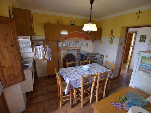 Casa indipendente in vendita a Bagni Di Lucca