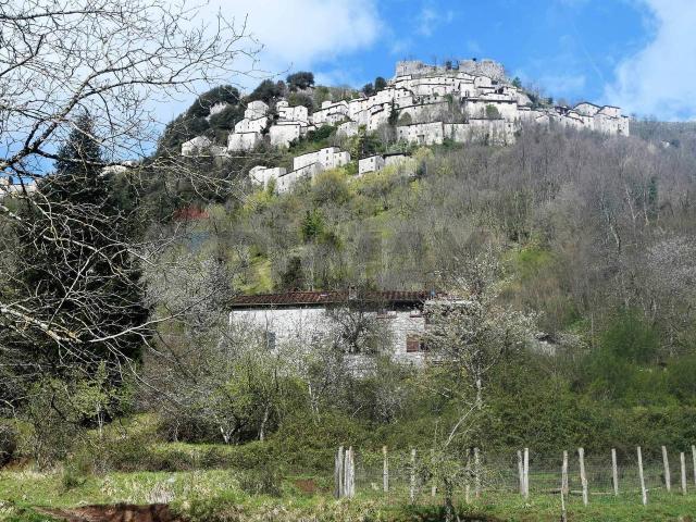 Casa indipendente in vendita a Bagni Di Lucca