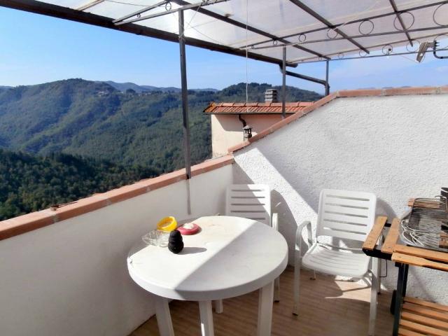 Casa indipendente in vendita a Bagni di Lucca LU