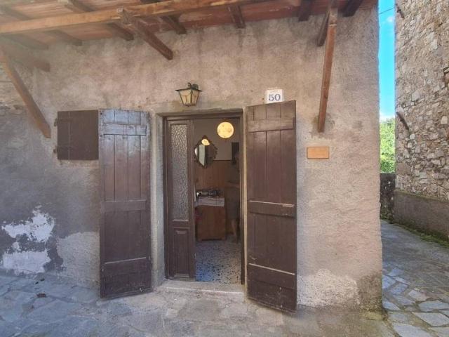 Casa indipendente in vendita a Bagni di Lucca LU