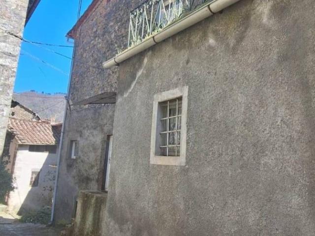 Casa indipendente in vendita a Bagni di Lucca LU