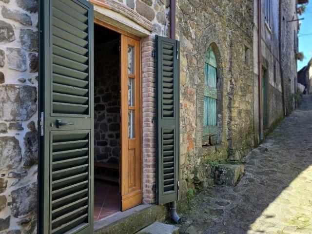 Casa indipendente in vendita a Bagni di Lucca LU