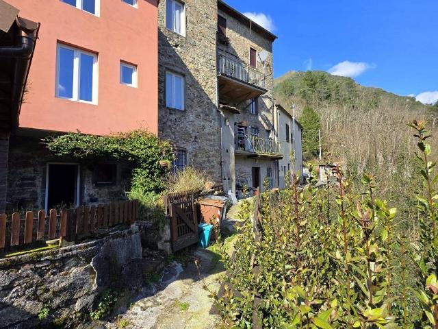 Casa indipendente in vendita a Bagni di Lucca LU