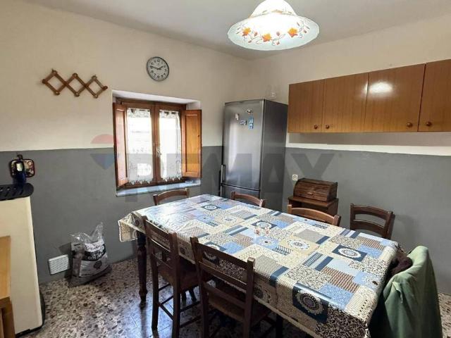 Casa indipendente in vendita a Bagni di Lucca LU