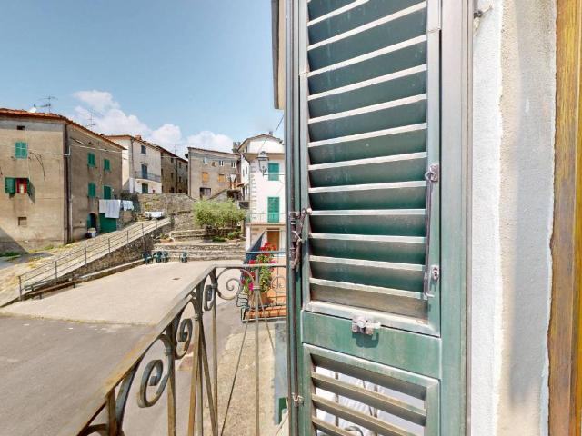 Casa indipendente in vendita a Bagni di Lucca LU