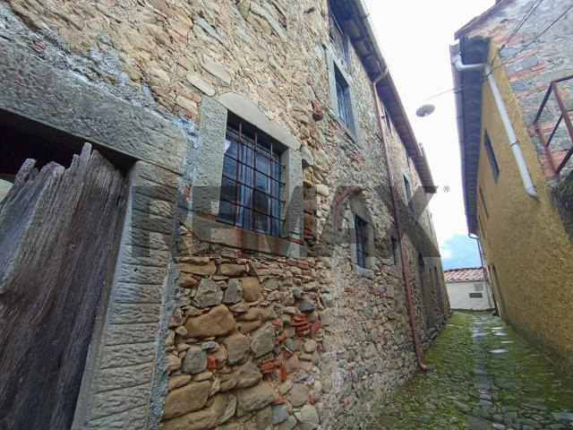 Casa indipendente in vendita a Bagni di Lucca LU