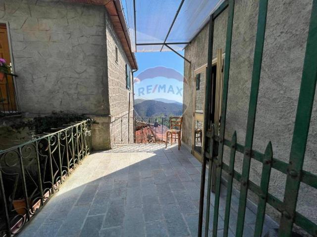 Casa indipendente in vendita a Bagni di Lucca LU
