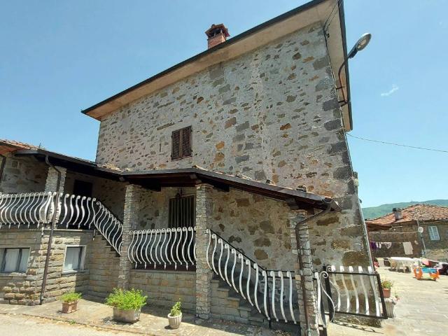 Casa indipendente in vendita a Bagni di Lucca LU