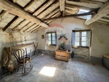 Casa indipendente in vendita a Bagni di Lucca LU