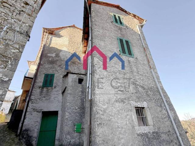 Casa indipendente in vendita a Bagni di Lucca LU