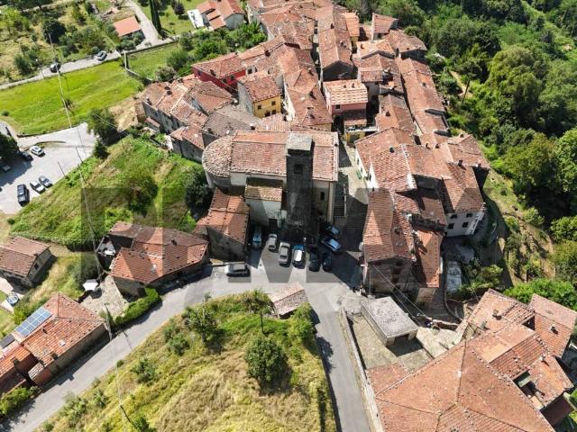 Casa indipendente in vendita a Bagni di Lucca LU