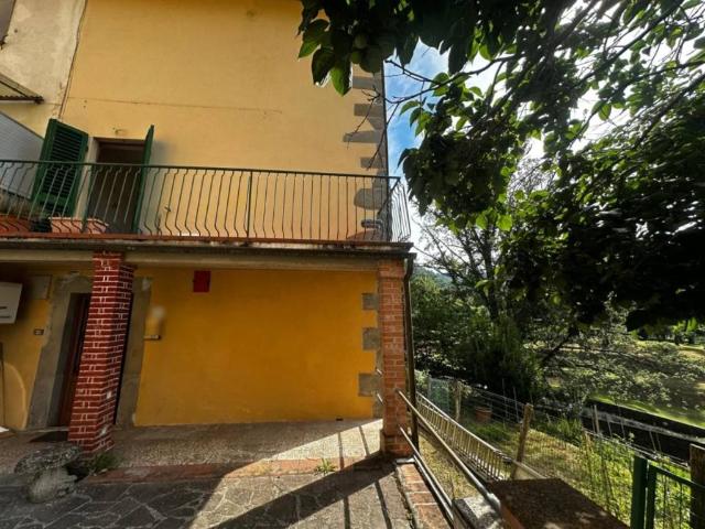 Casa indipendente in vendita a Bagni di Lucca LU