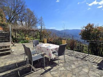 Casa indipendente in vendita a Bagni di Lucca LU